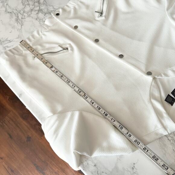 Chico's Size 1 Travelers Collection Textured Knit Bomber Jacket Women's Size Med - Picture 12 of 12